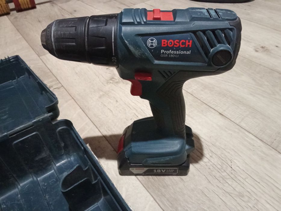 Шуруповёрт Bosch GSR180-Li