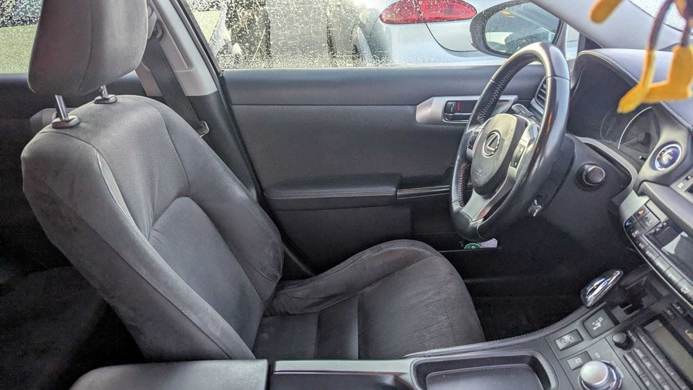 Lexus CT200h Toyota Auris Corola Prius Premium hibrid automata