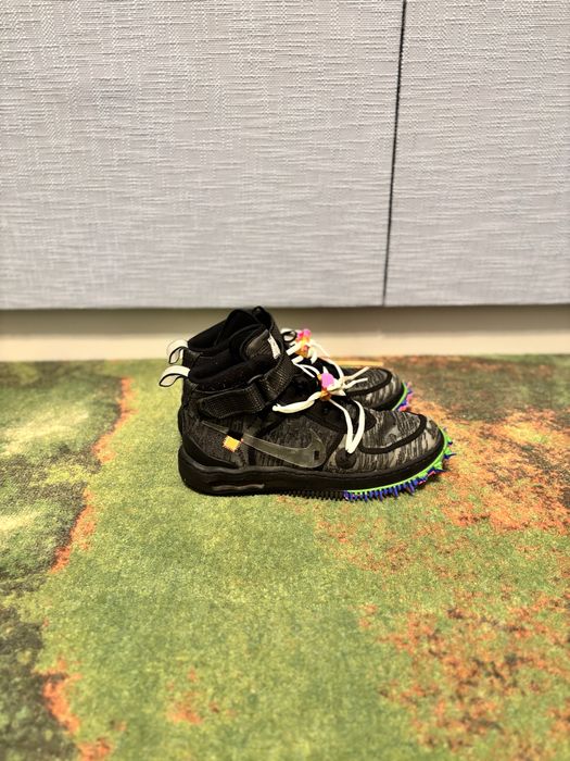 Off-White x Nike Air Force 1 Mid