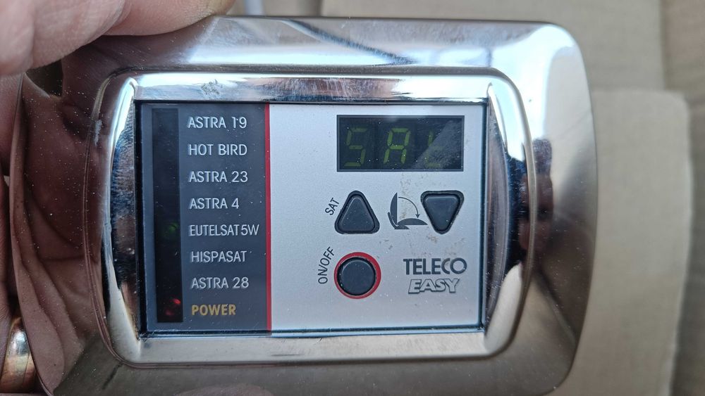 Antena satelit automata marca Teleco Magic Sat