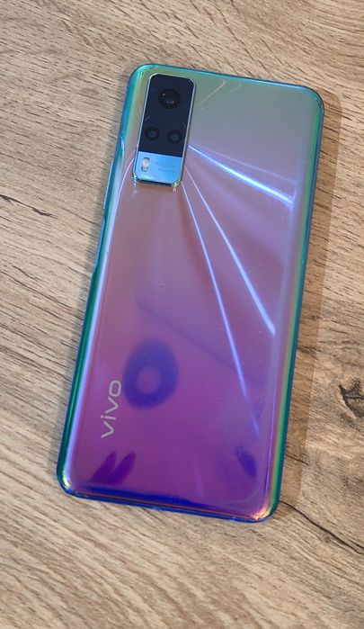 телефон Vivo Y53s