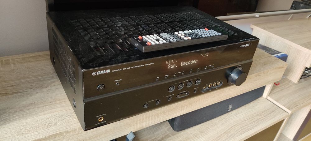 Yamaha RX-V367 receiver 5.1