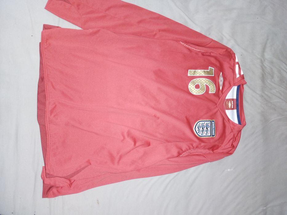 Tricouri diferite mărimi