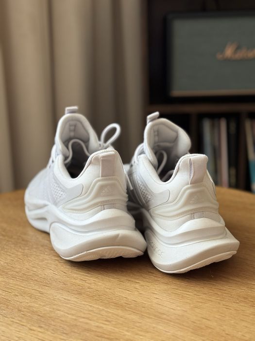 Adidas Cloudfoam белые новые