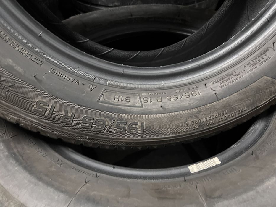 195/65/15 2 броя Летни гуми Мишелин перфектни.