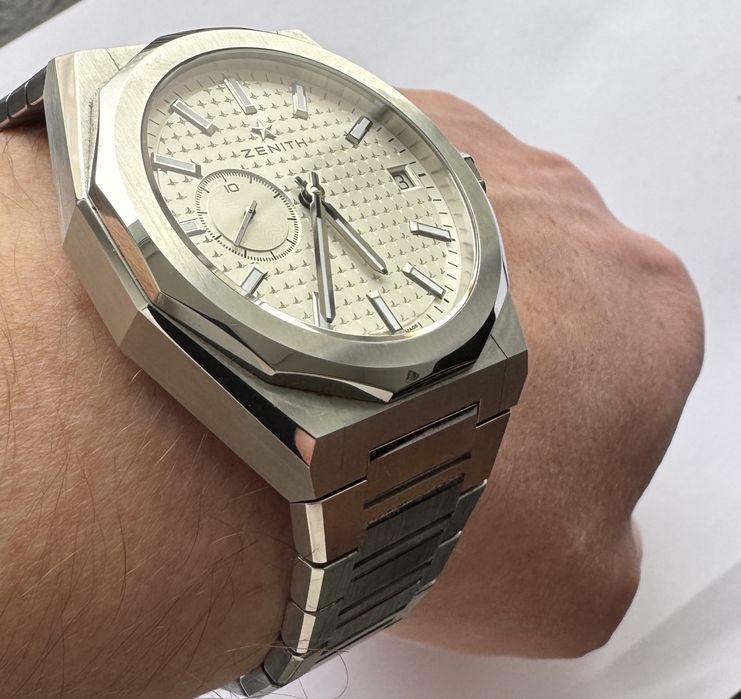 Часовник Zenith skyline