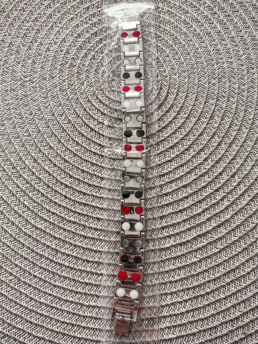 brățară magnetică