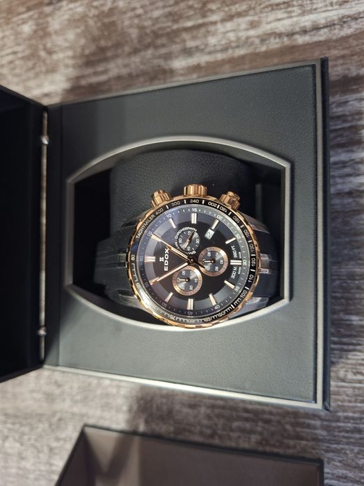 Часовник EDOX като нов