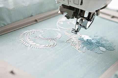 Швейно-вышивальная машина Brother NV 2200