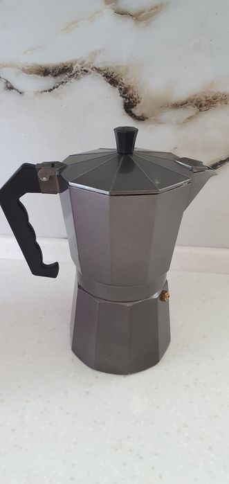 Продам кофеварку вулкан .