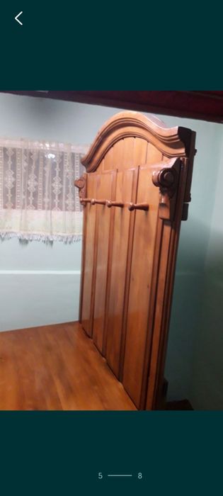 Cuier din lemn masiv