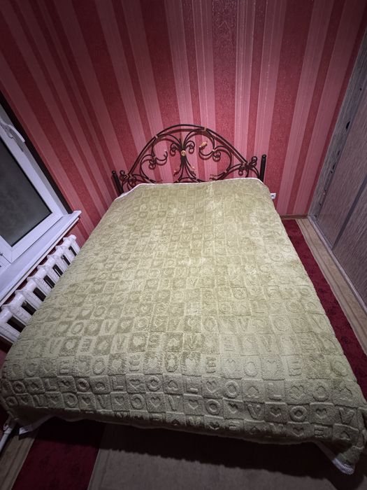 Spalniy mebel holati ideal temirdan