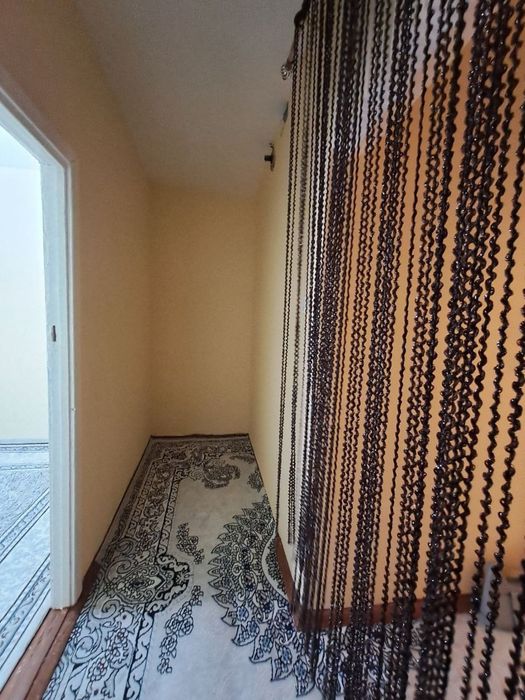 1-mik sabr staxion oldida 2 xonalik kv inaraga beriladi xizmati bor