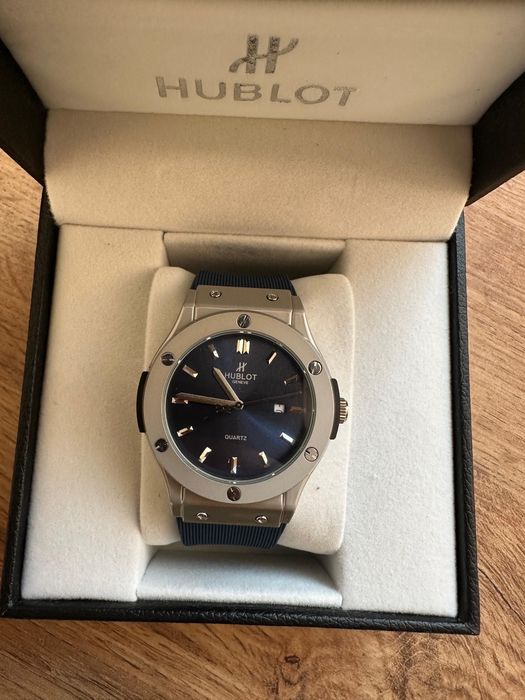 В продаде часы люкс качества