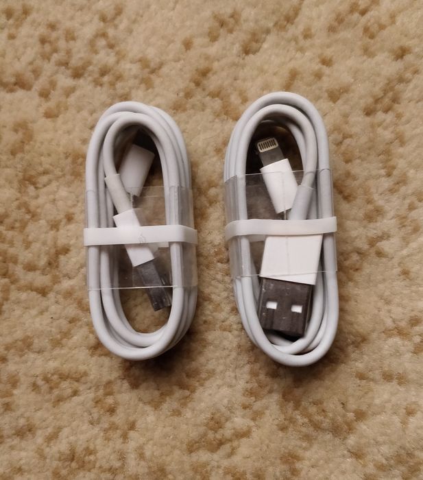 Iphone xs karobkasidan chiqgan original usb kabel