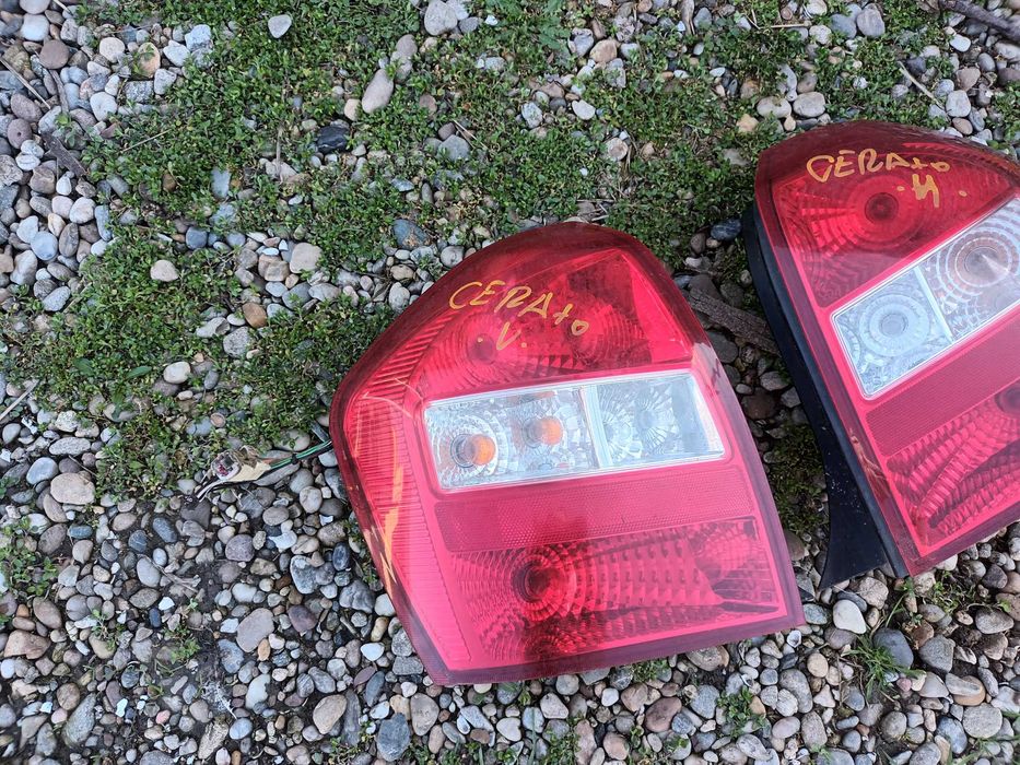 ляв и десен стоп за киа черато хечбек кия 04 - 09 KIA CERATO