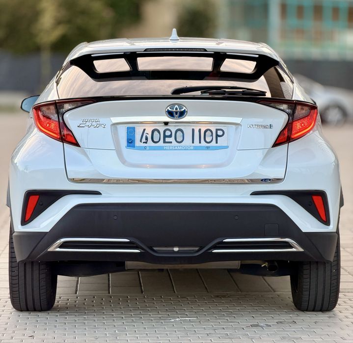 Toyota CHR 2.0 Hibryd An 2023 06 Top Auto
