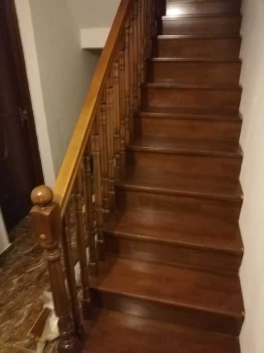 Trepte, contratrepte din lemn masiv de stejar
