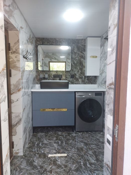 Kafel santehnika kvartira pod klyuch