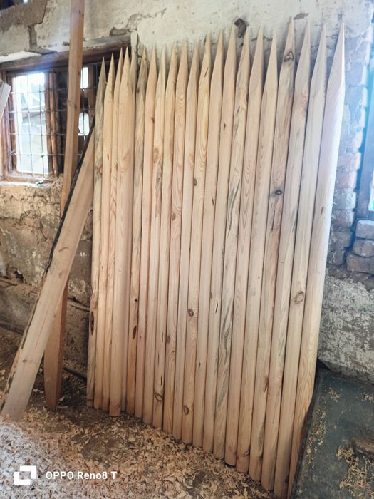 Деревянный опора