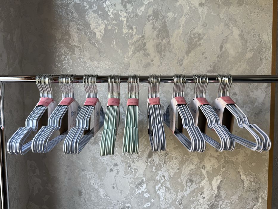 Geliviy qoplamali metall veshilka - mustahkam va qulay ilgich vishilka