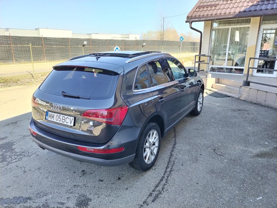 Audi Q5/AN 2011/2 LITRI Diesel 170CP /EURO 5 /TRACȚIUNE 4*4