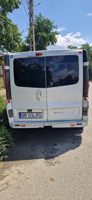 Punte spate far capota usa opel vivaro renault trafic primstar