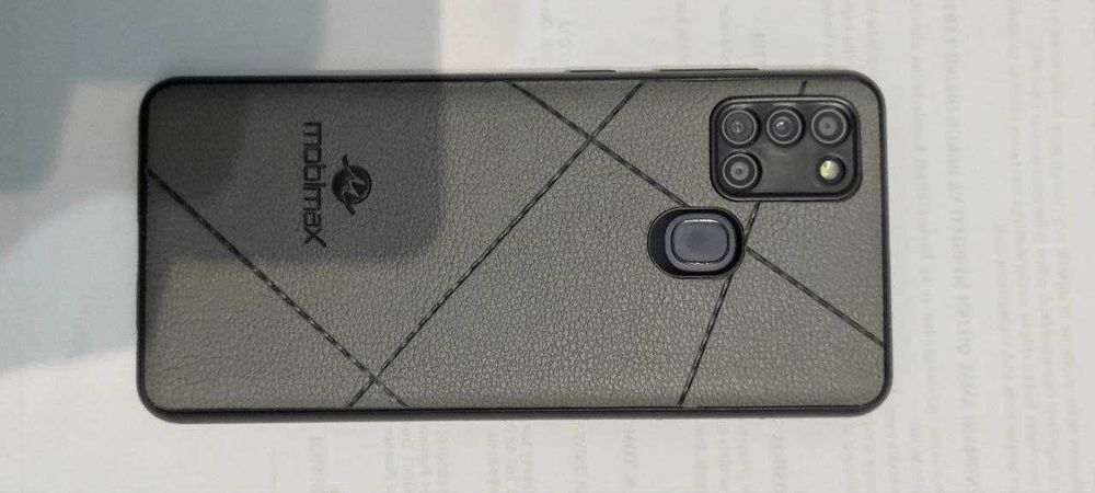A 21 S sotiladi karobkasi bor