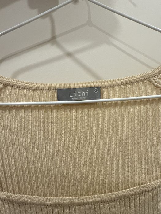 Нарядная бежевая кофта Lichi