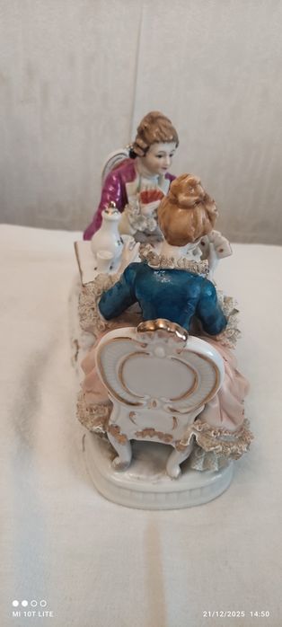 Порцеланова композиция с Dresden дантела - винтидж