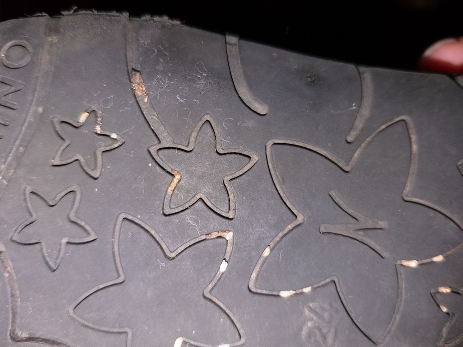 Детски лачени ботуши