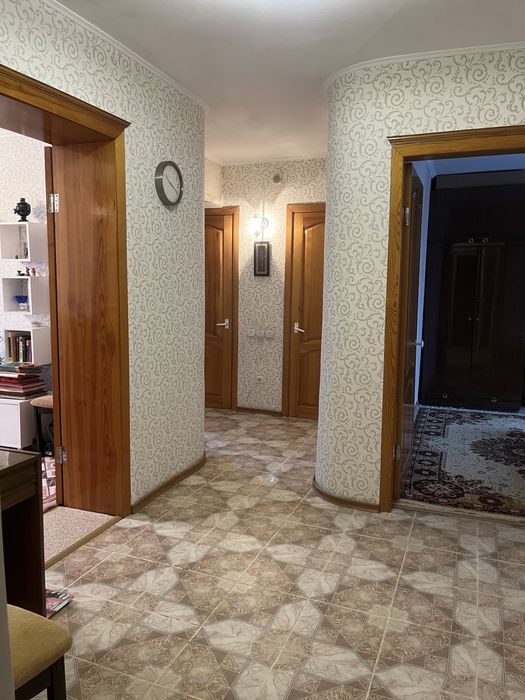 Продам 3х комнатную квартиру в центре города район ресторана Ишим