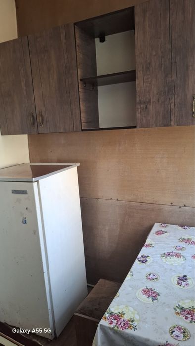 Shota Rustaveli 2 etaj 1-xona 200$