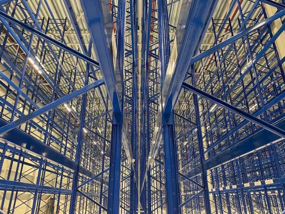 Рафтове за палета / палетни стелажи стилажи за склад