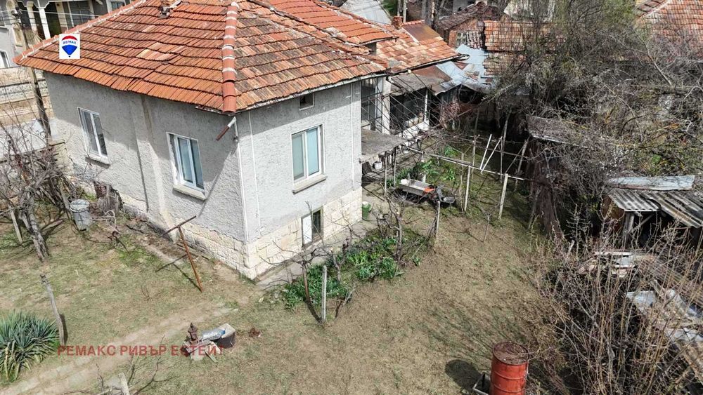 Продава се Къща в Цар Калоян - 137 кв.м за 197 €/кв.м - Снимка #1