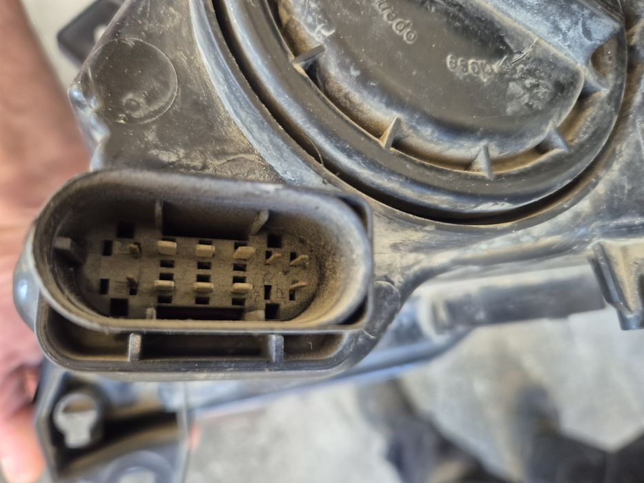 Десен фар за мерцедес вито/ виано.