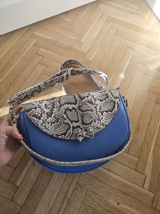 Дамска чанта естествена кожа