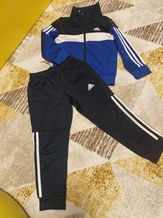 Спортен екипа Adidas 110 размер