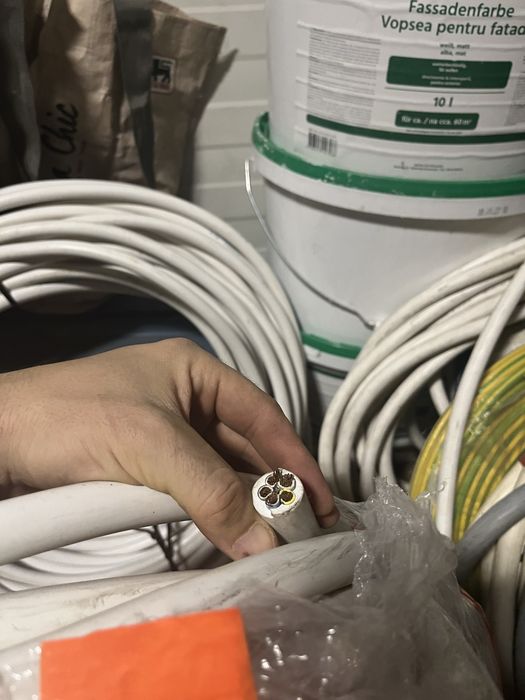 Cabluri electrice , curent
