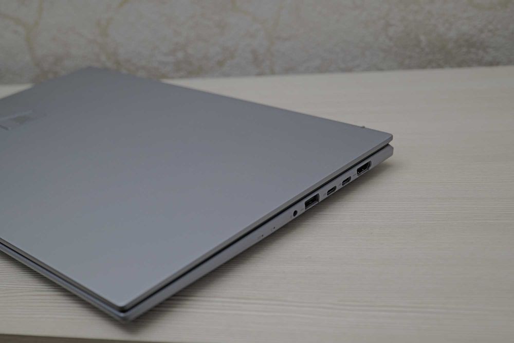 ASUS Vivobook S 15 OLED