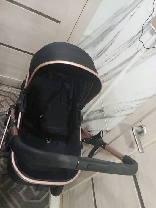 Коляска детская пользовались только в доме