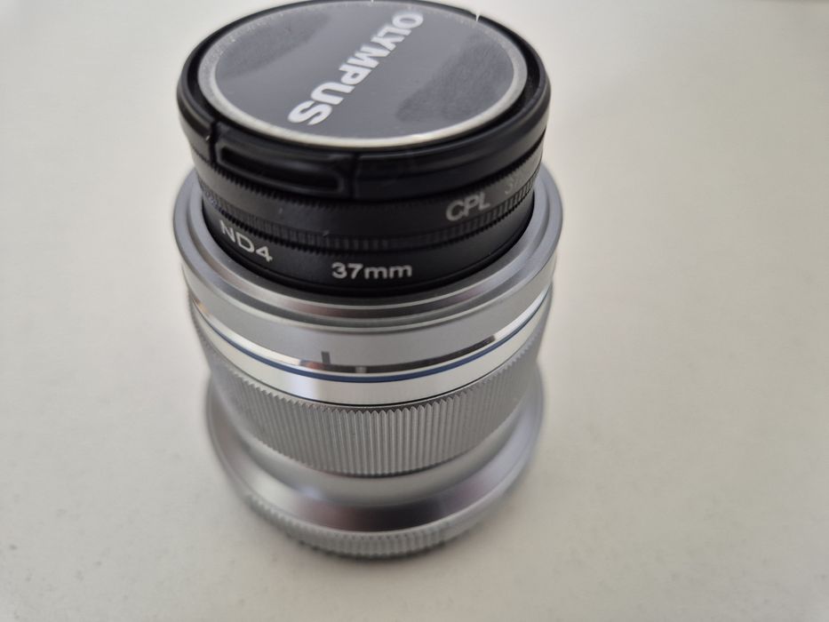 Обектив Olympus 45mm F1.8