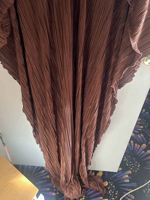 Платье с ремешком по талии