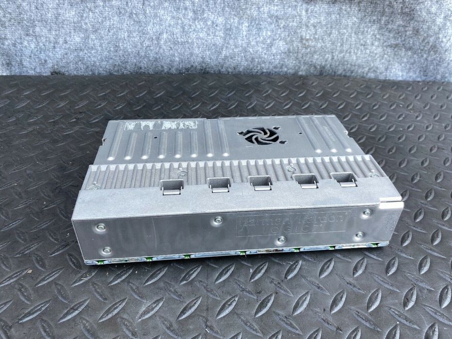 Усилватели Harman Kardon за S class W221 и CL W216