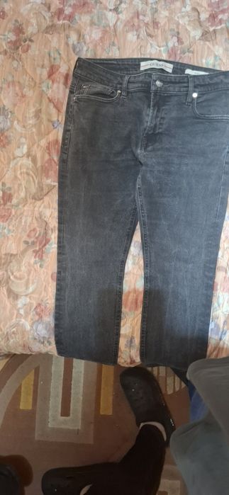 Pantaloni (skini) GUESS originali