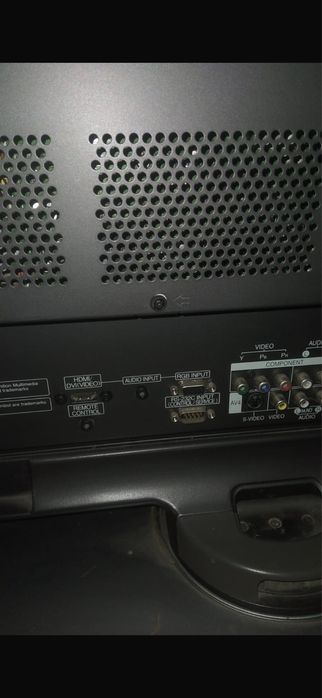 Телевизор большой