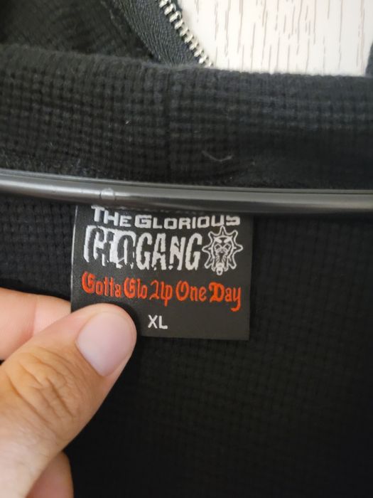 GLO GANG hoodie размер ХЛ ЕДИНСТВЕНОТО в България