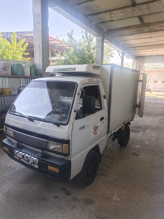 Labo sotiladi refrejerator