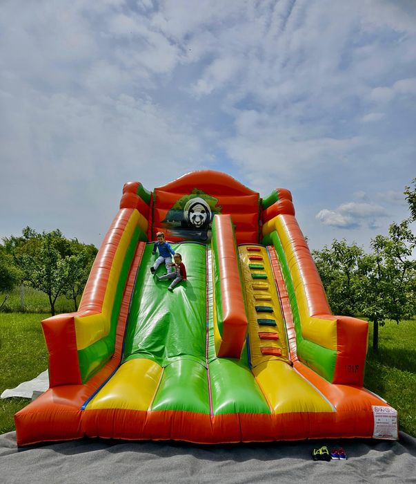 Tobogan gonflabil de inchiriat