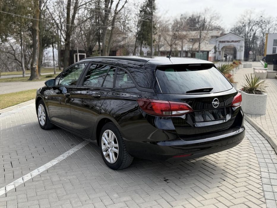 Opel Astra K 2022 1.2 131Cp